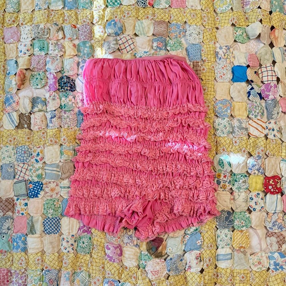 vintage rose pink lace bloomer shorts 🩷